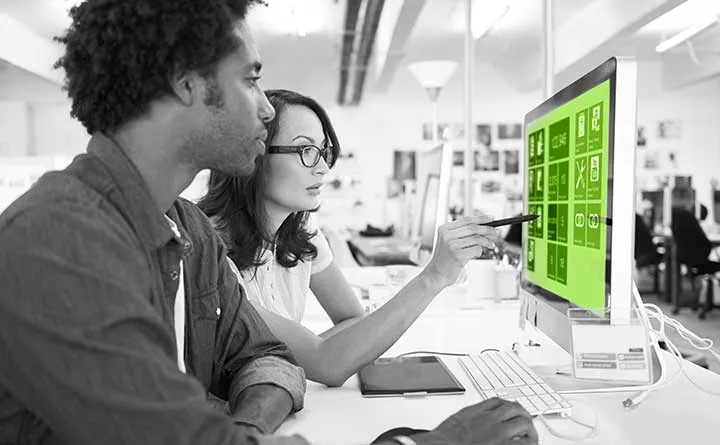 Wir zeigen Ihnen direkt in der Software, wie Sie Ihre individuellen Übersetzungsprozesse verbessern können - kostenfrei und unverbindlich.