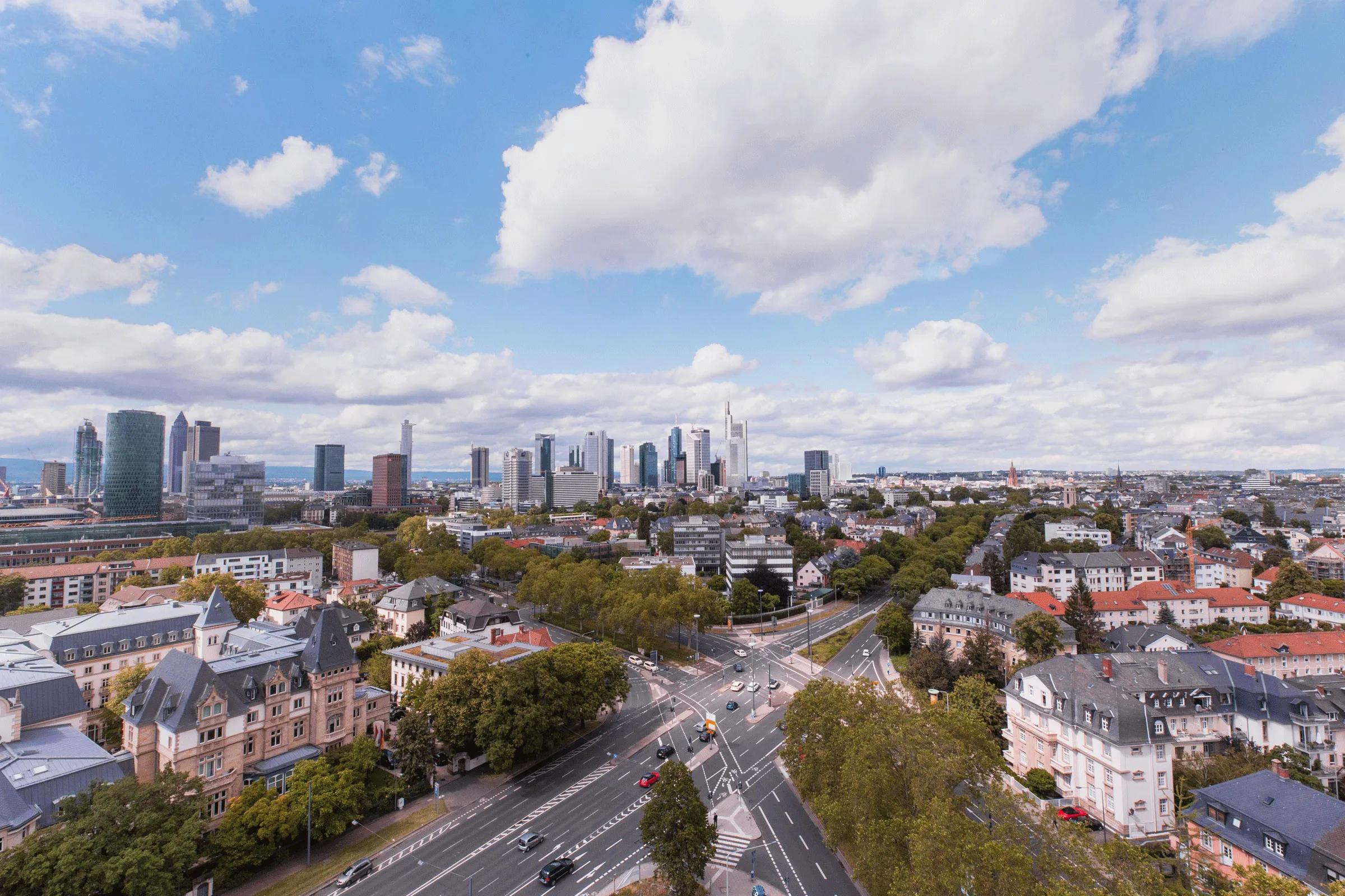 Municipalities and municipal utilities are supported in their digitalization projects with responsible, modern technology solutions.